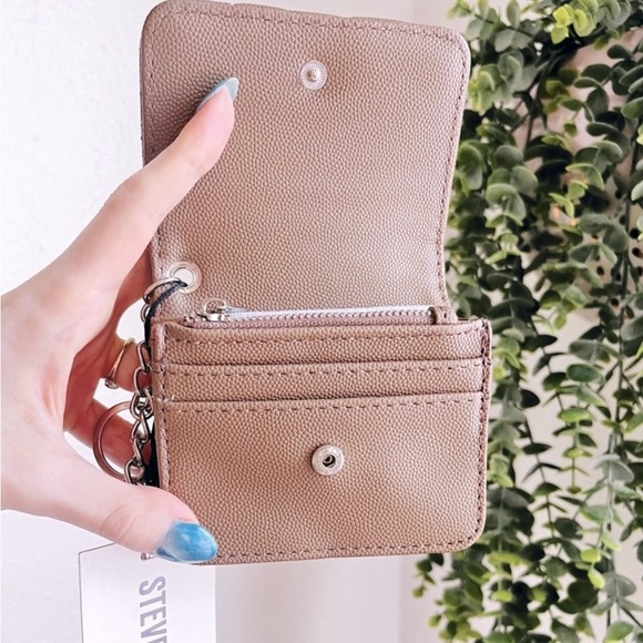Steve Madden Flap Wallet With Keychain in Mushroom 🍄‍🟫 NWT - Picture 2 of 3